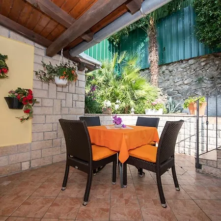 Apartman Ana *