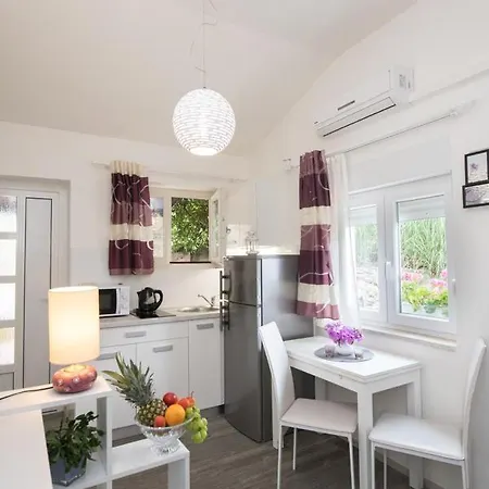 Ana Apartman