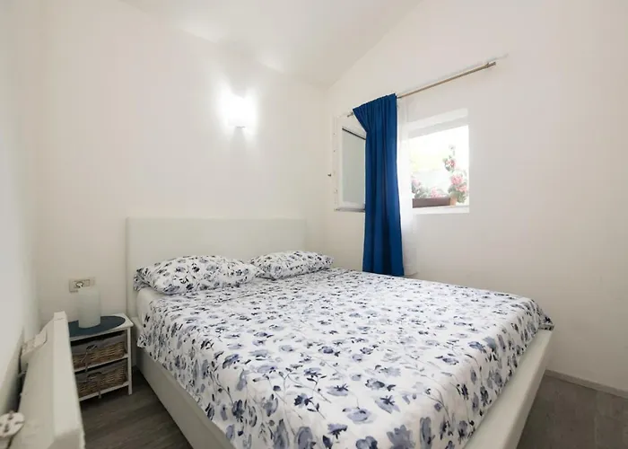 Ana Διαμέρισμα *