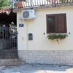Ana * Opatija